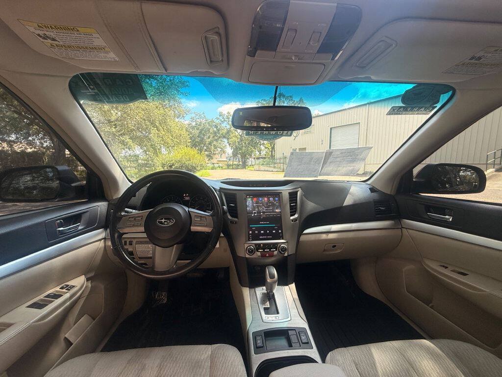 Used 2011 Subaru Outback 2.5i Premium AWD/4WD image 13