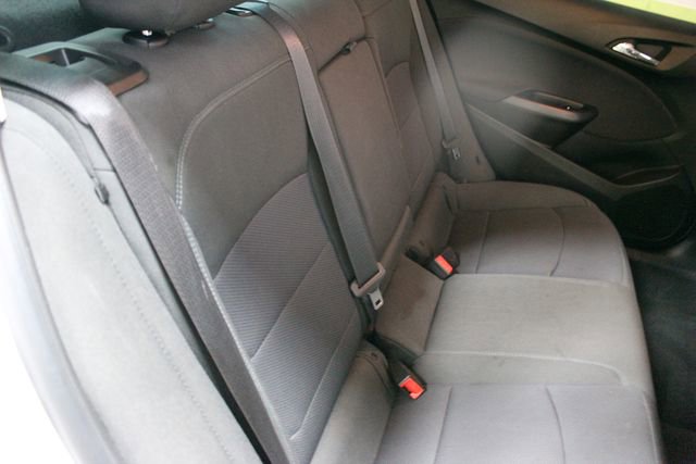 Used 2018 Chevrolet Cruze LT FWD image 9