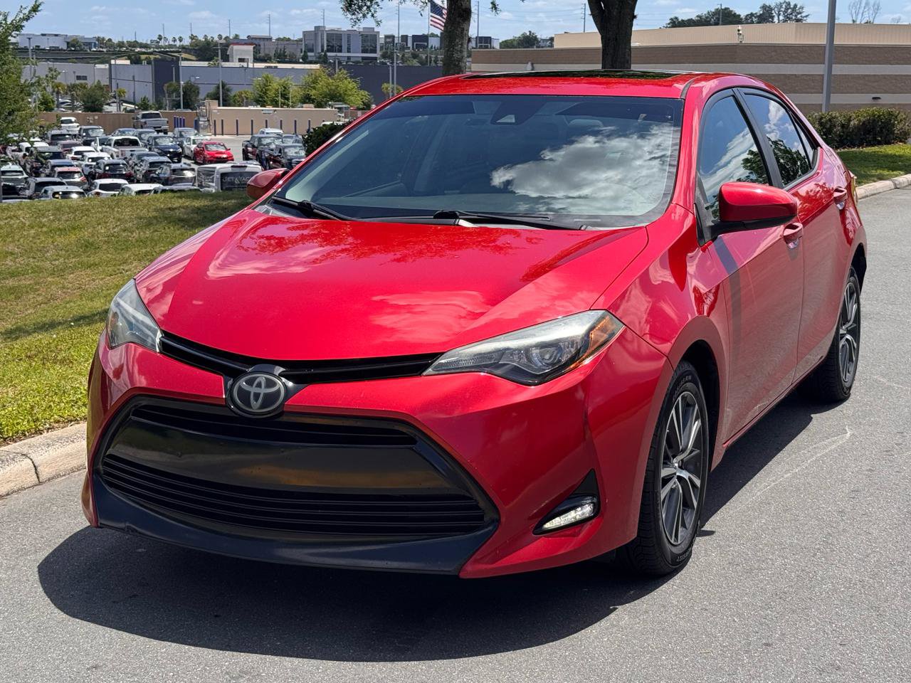 Used 2017 Toyota Corolla LE FWD image 3