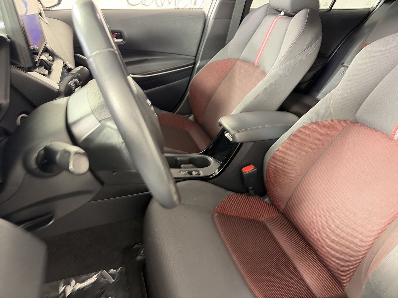 Used 2024 Toyota Corolla SE FWD image 19