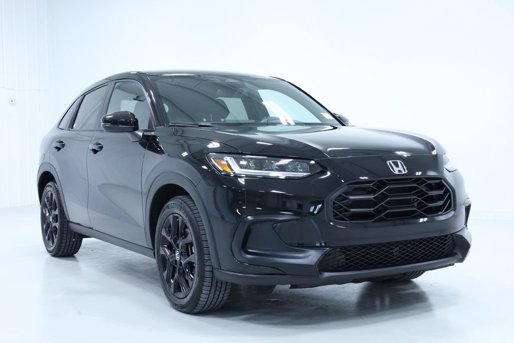 Used 2023 Honda HR-V Sport image 2