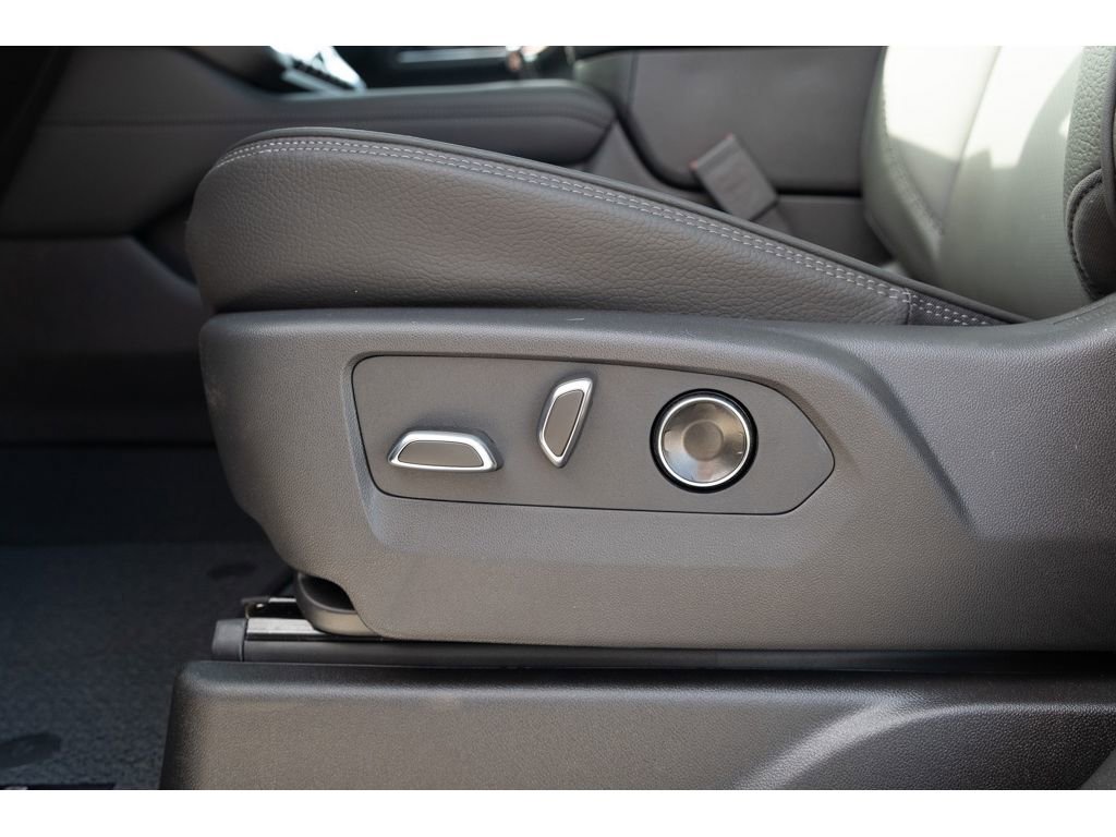 New 2026 GMC Yukon XL Denali image 15