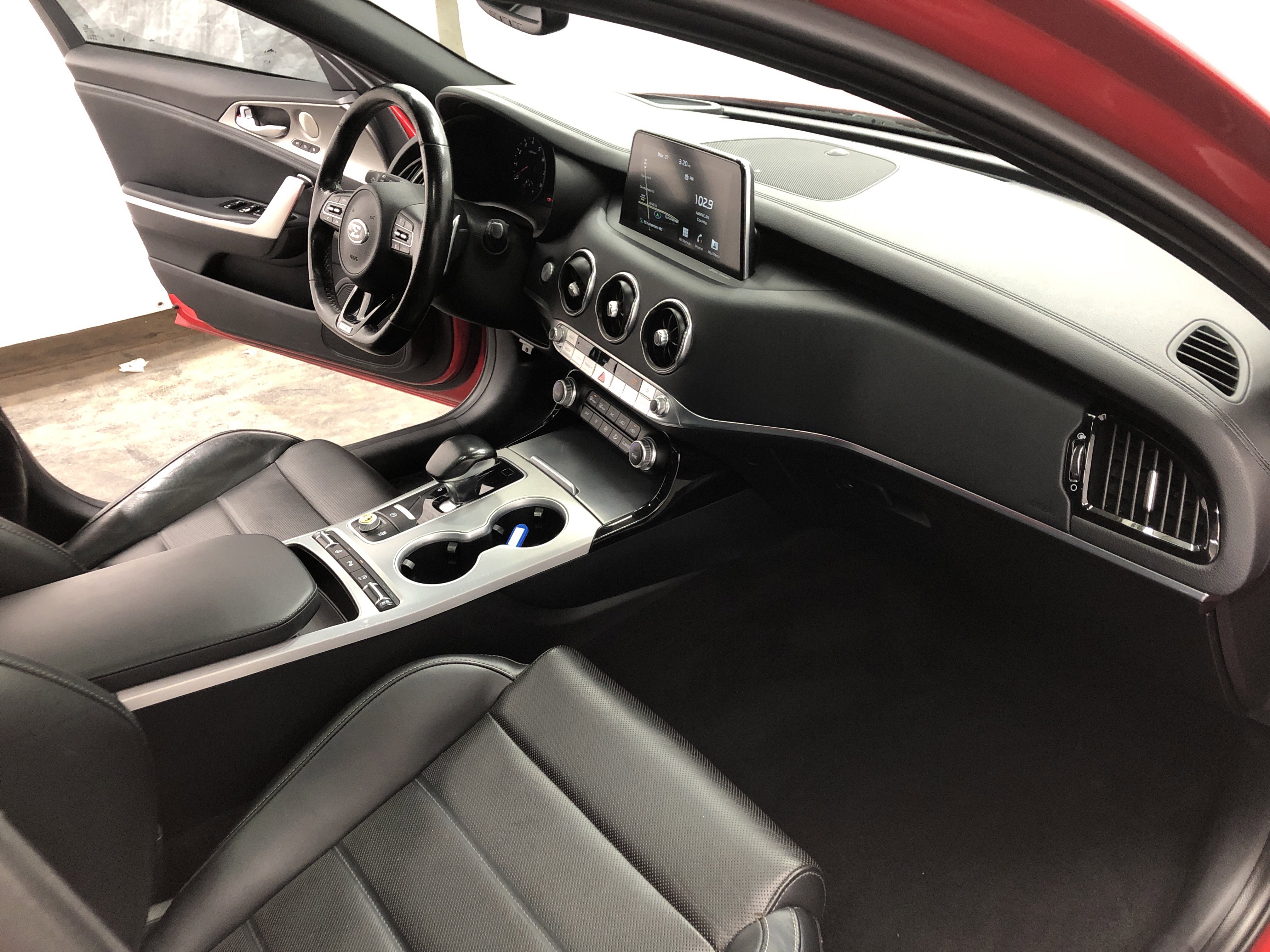 Used 2018 Kia Stinger GT2 AWD/4WD image 14