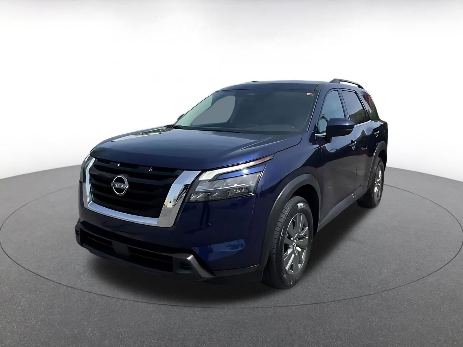 Used 2025 Nissan Pathfinder SV AWD/4WD image 7