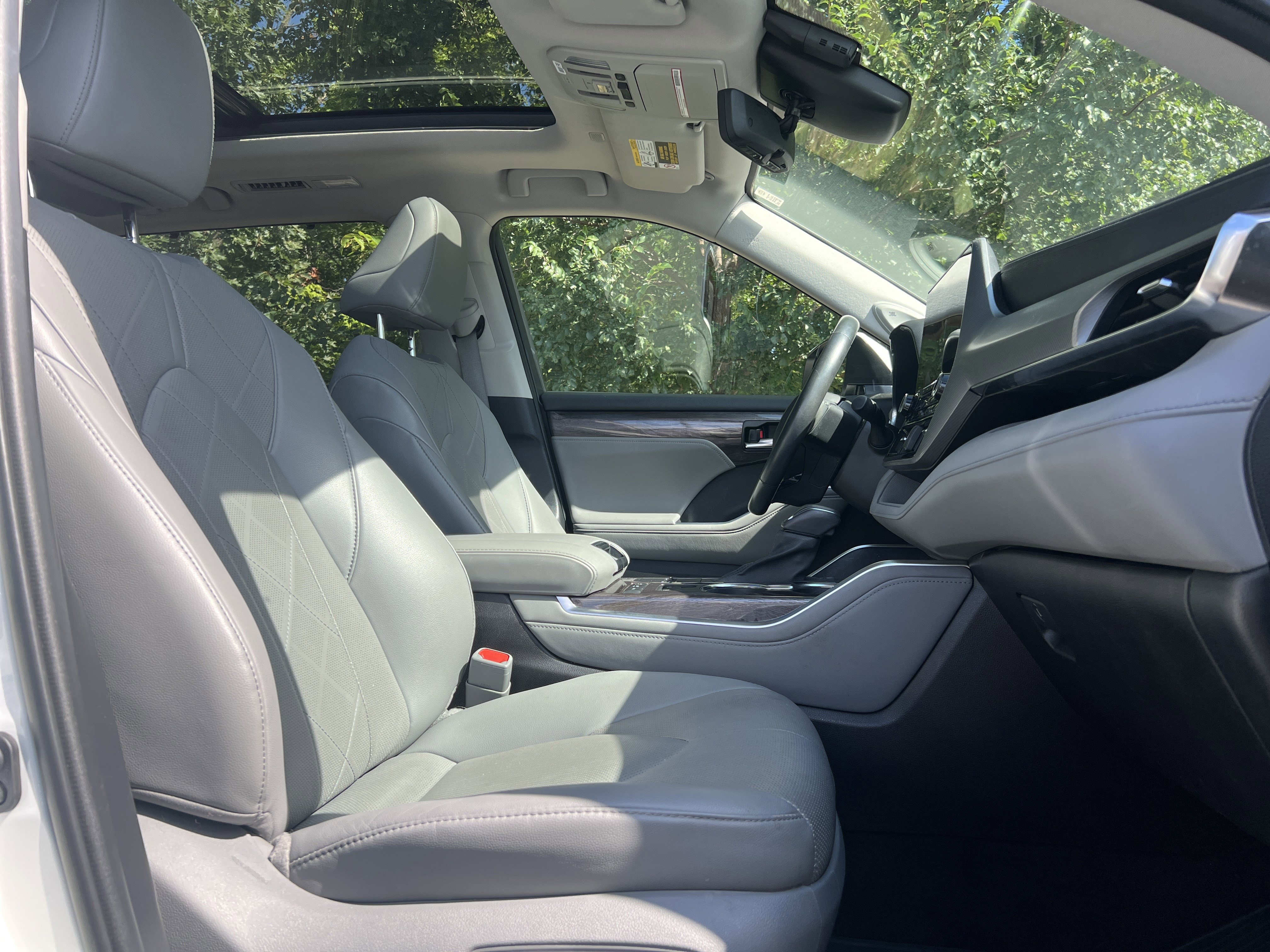 Used 2021 Toyota Highlander Platinum image 26