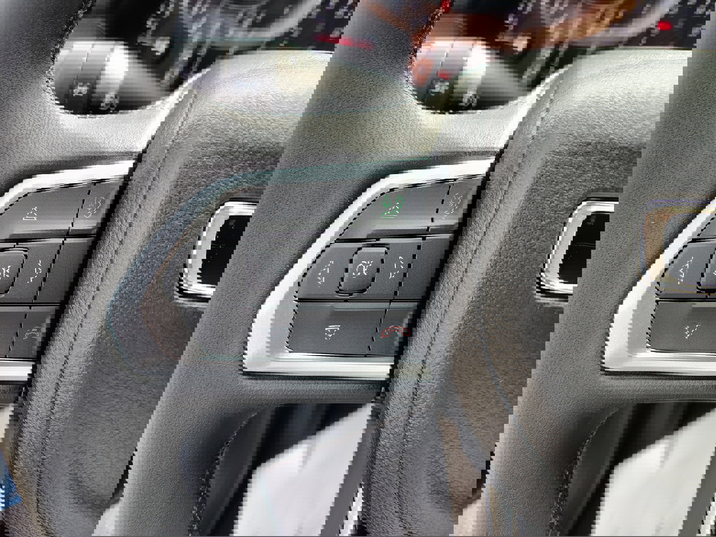 New 2026 Jeep Compass Limited image 30