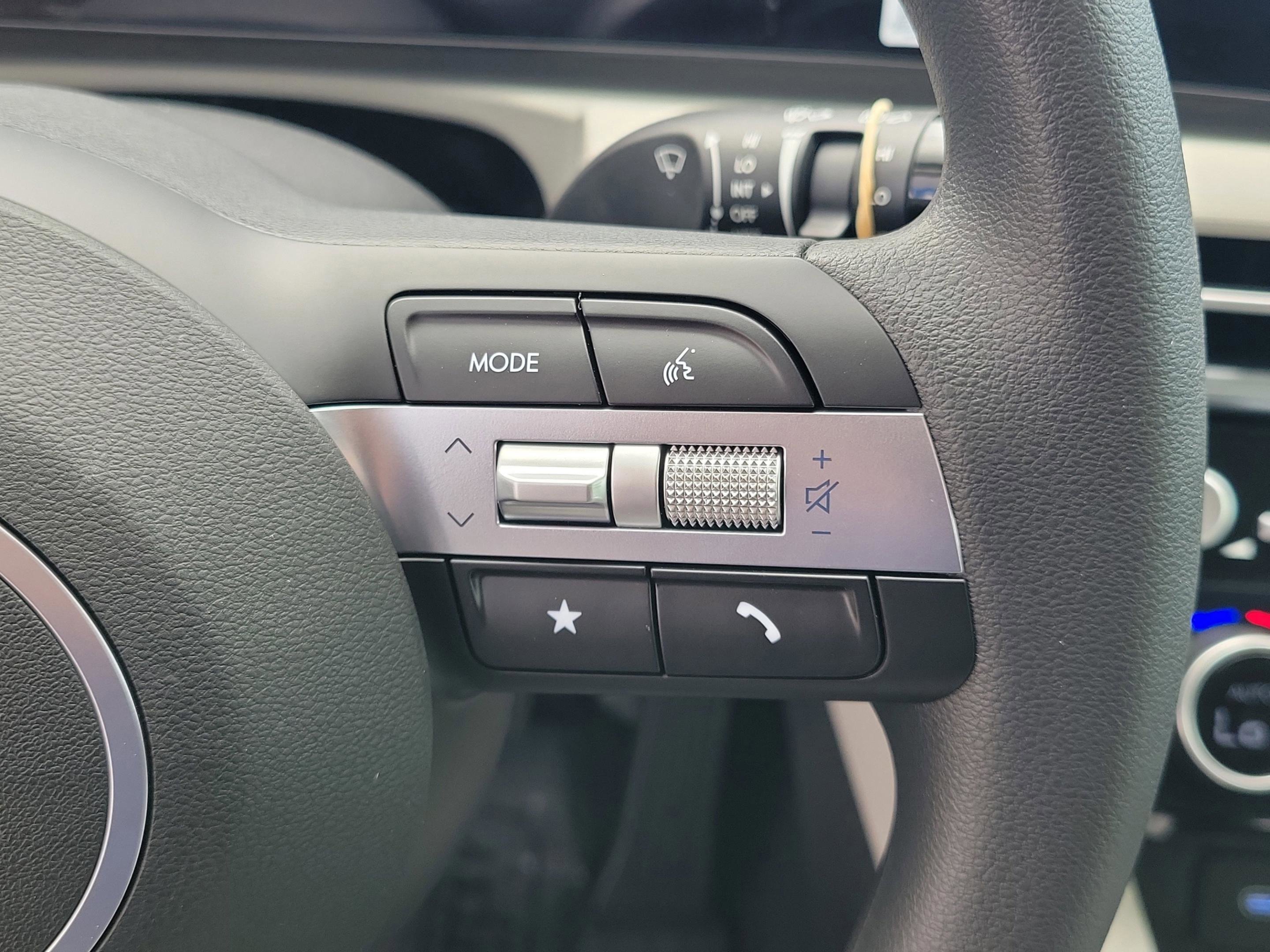 New 2026 Hyundai Tucson SEL image 13