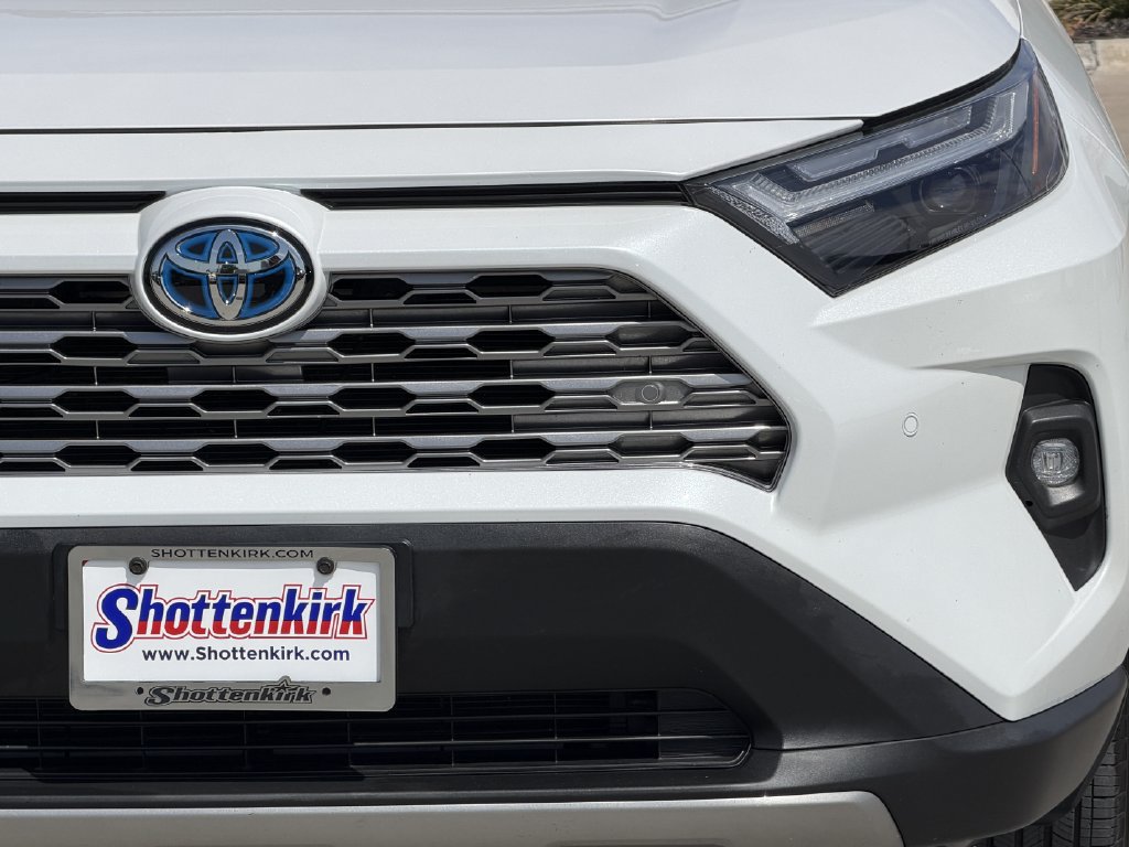 Used 2024 Toyota RAV4 Limited AWD/4WD image 8