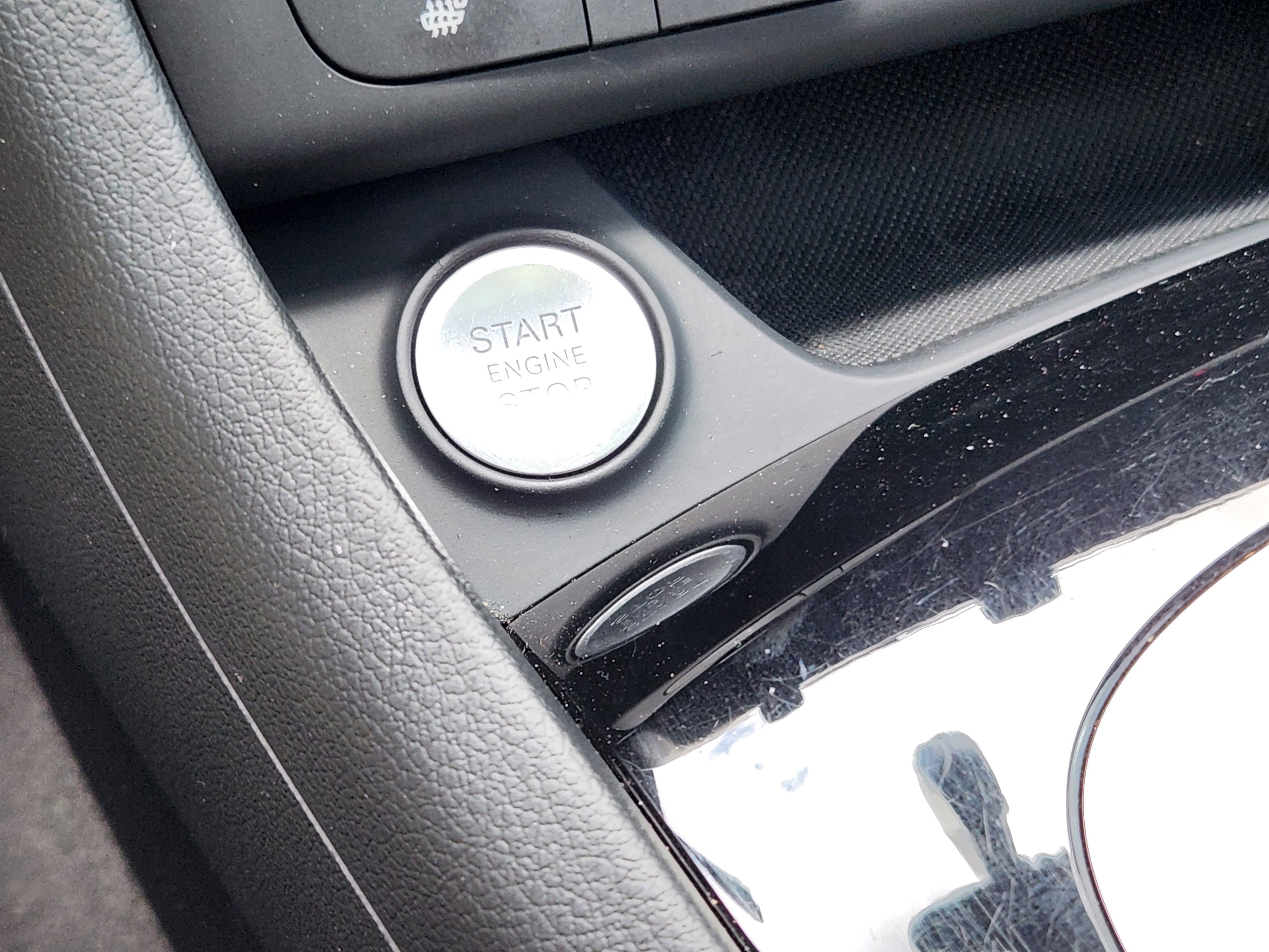 Used 2018 Audi Q3 2.0T Premium Plus w/ S Line Competition Package image 33