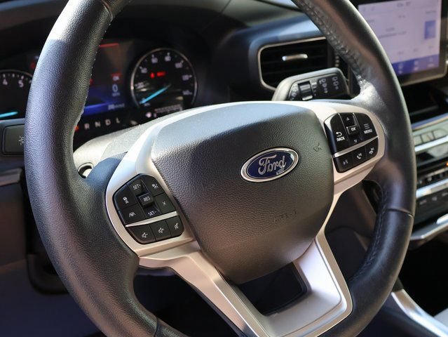 Used 2023 Ford Explorer Limited AWD/4WD image 26