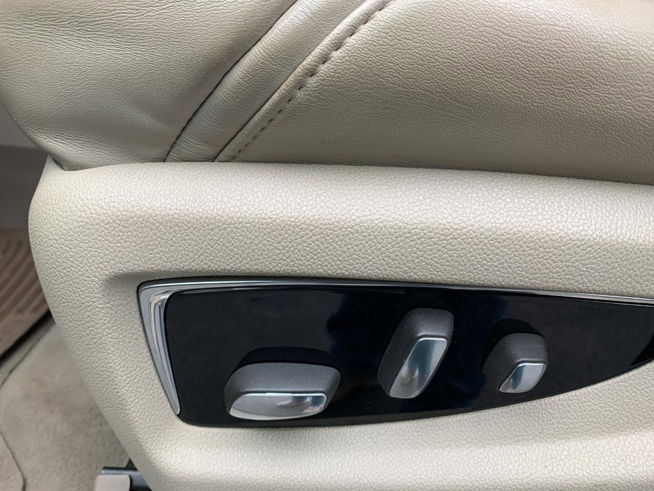 Used 2015 Cadillac Escalade ESV Premium image 14