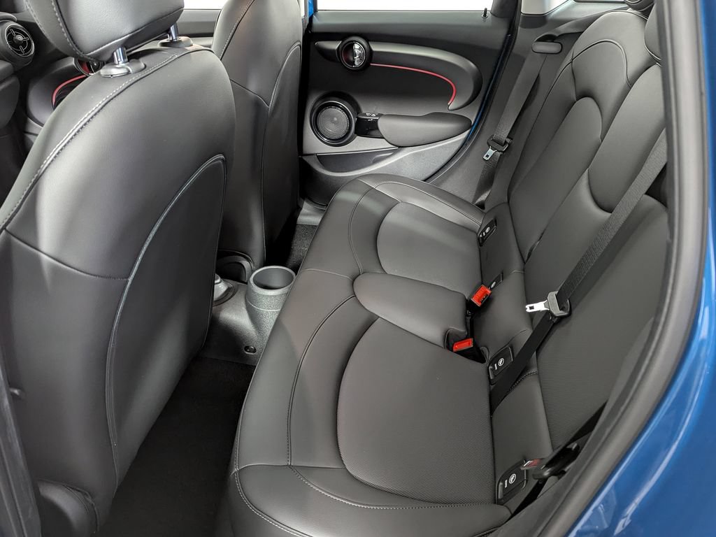 Used 2022 MINI Cooper 4-Door Hardtop FWD image 42