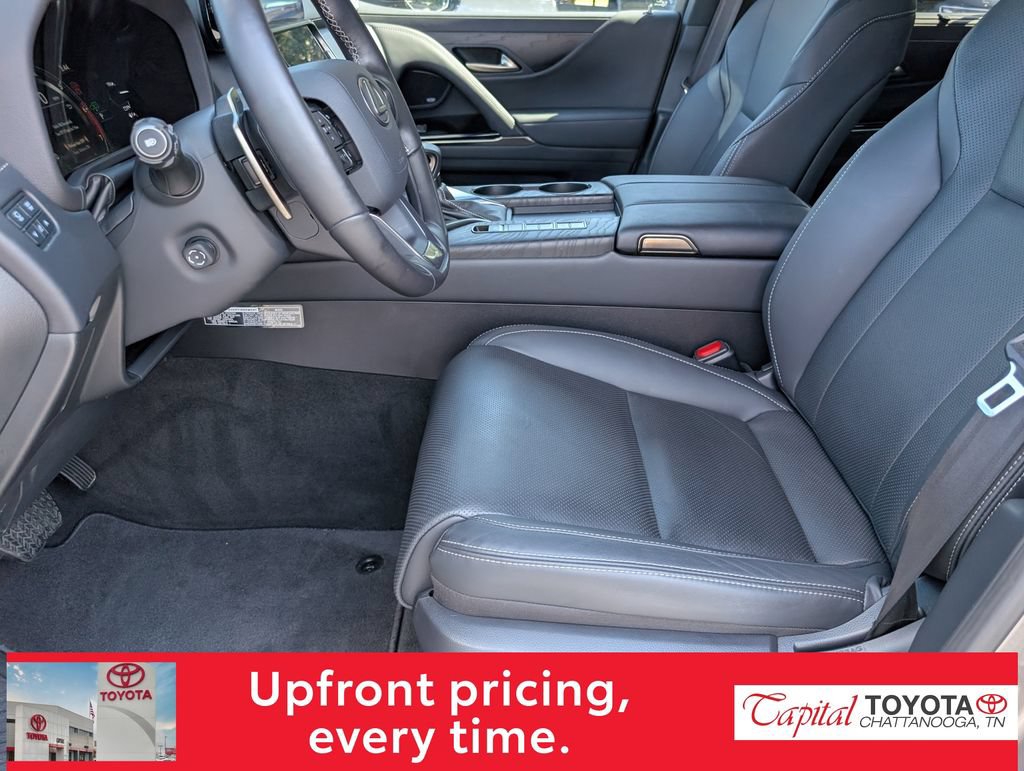 Used 2024 Lexus LX 600 4WD w/ Appearance Package image 9