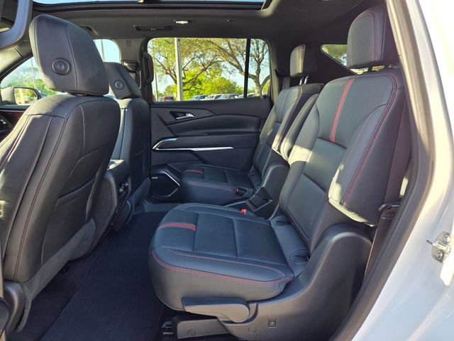 Certified 2024 Chevrolet Traverse RS FWD image 13