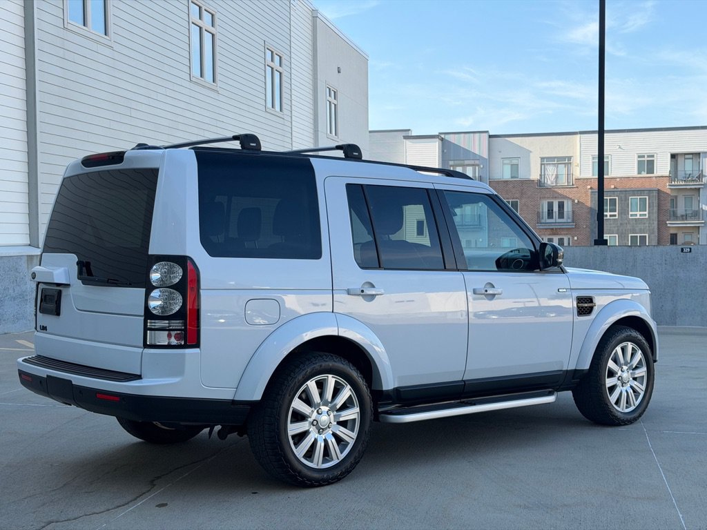 Used 2016 Land Rover LR4 HSE AWD/4WD image 3