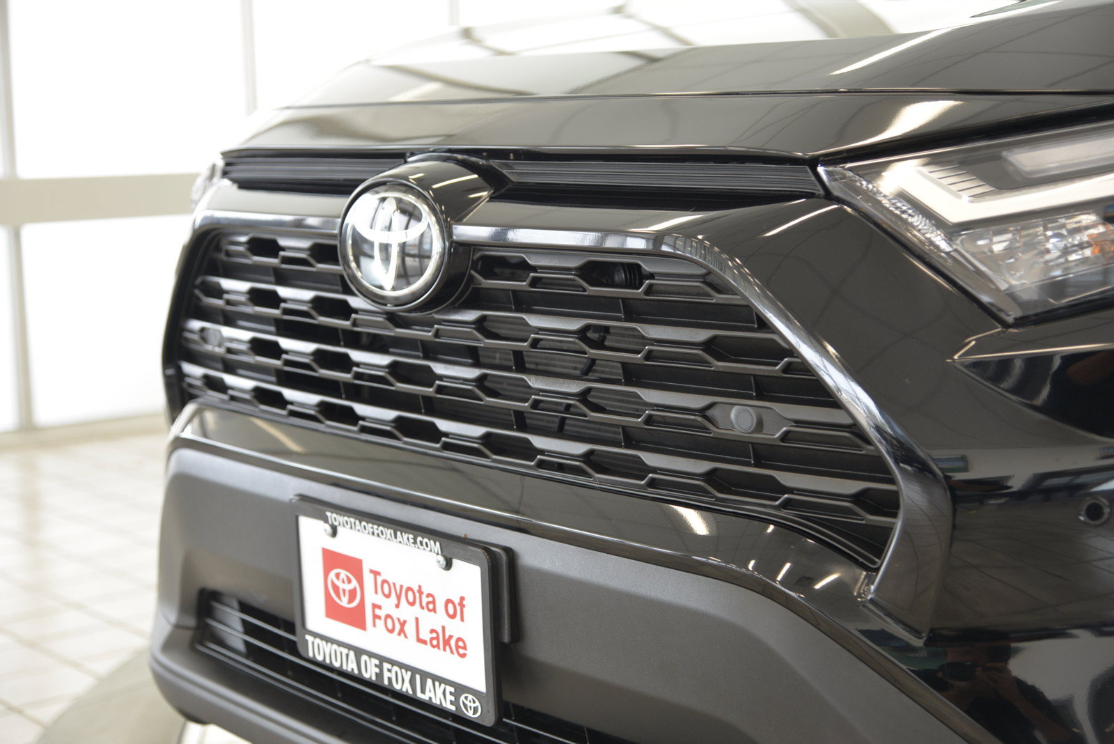 Used 2025 Toyota RAV4 XLE Premium w/ Weather Package AWD/4WD image 38