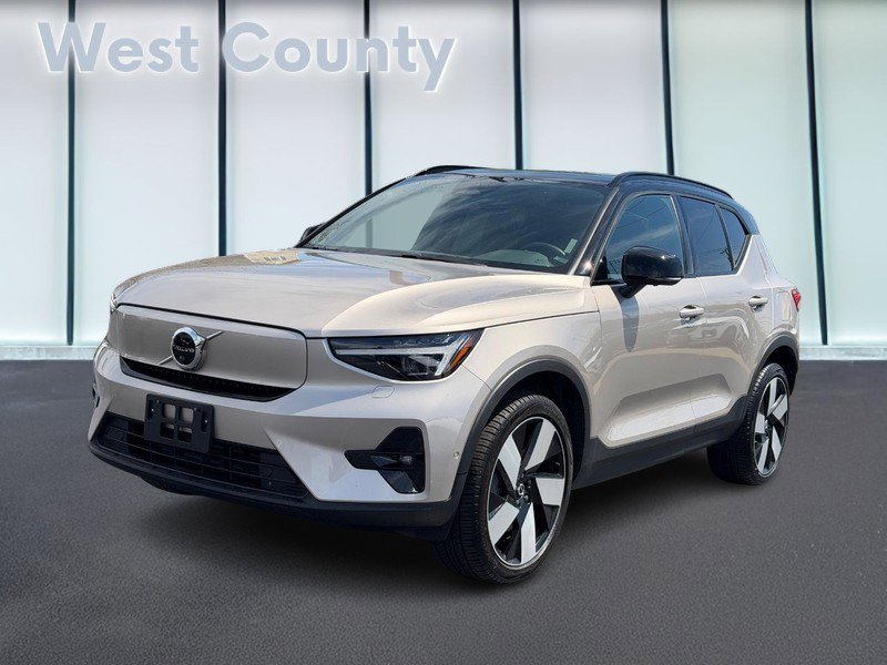 Used 2023 Volvo XC40 Recharge Ultimate w/ Protection Package Premier image 9