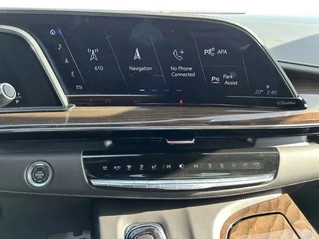 Used 2024 Cadillac Escalade Premium Luxury Platinum image 31