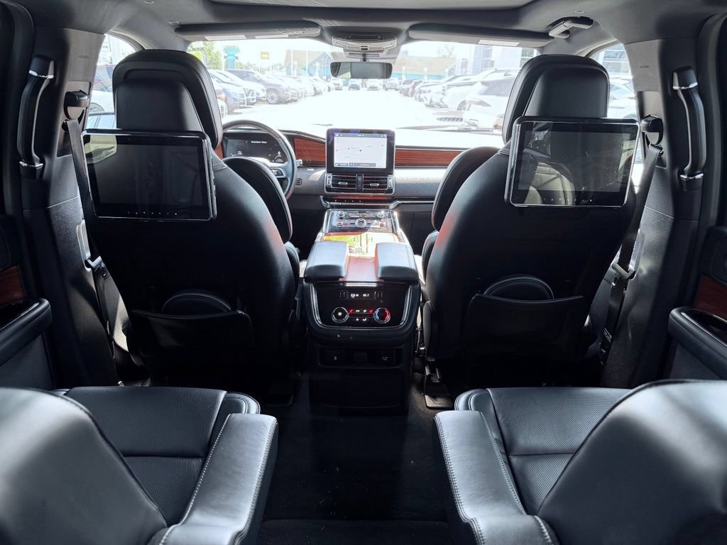 Used 2019 Lincoln Navigator L Reserve AWD/4WD image 32