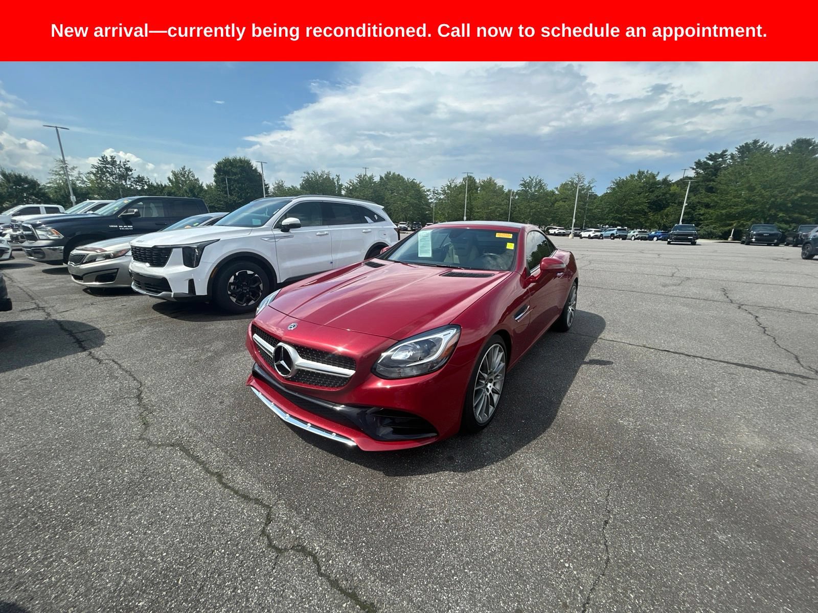 Used 2020 Mercedes-Benz SLC 300 image 10