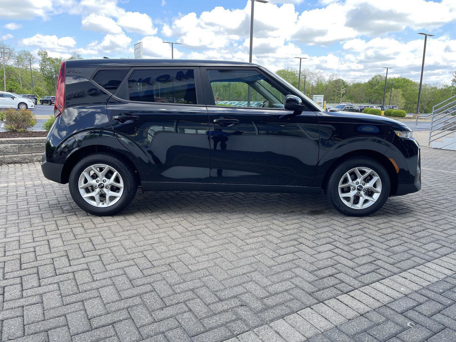 Used 2021 Kia Soul S FWD image 6