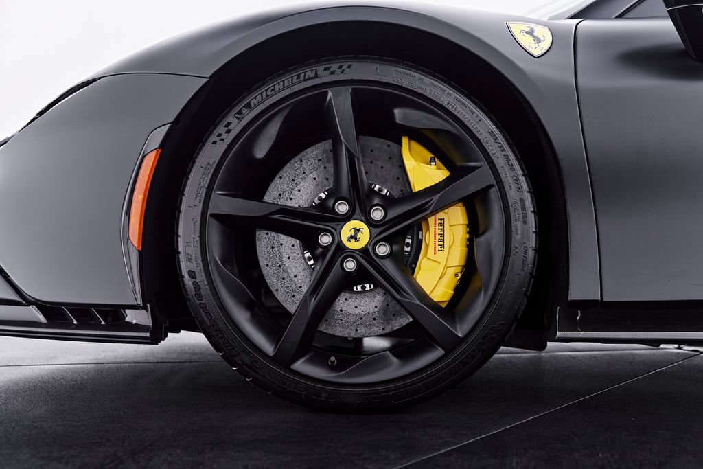 Used 2024 Ferrari SF90 Spider AWD/4WD image 3