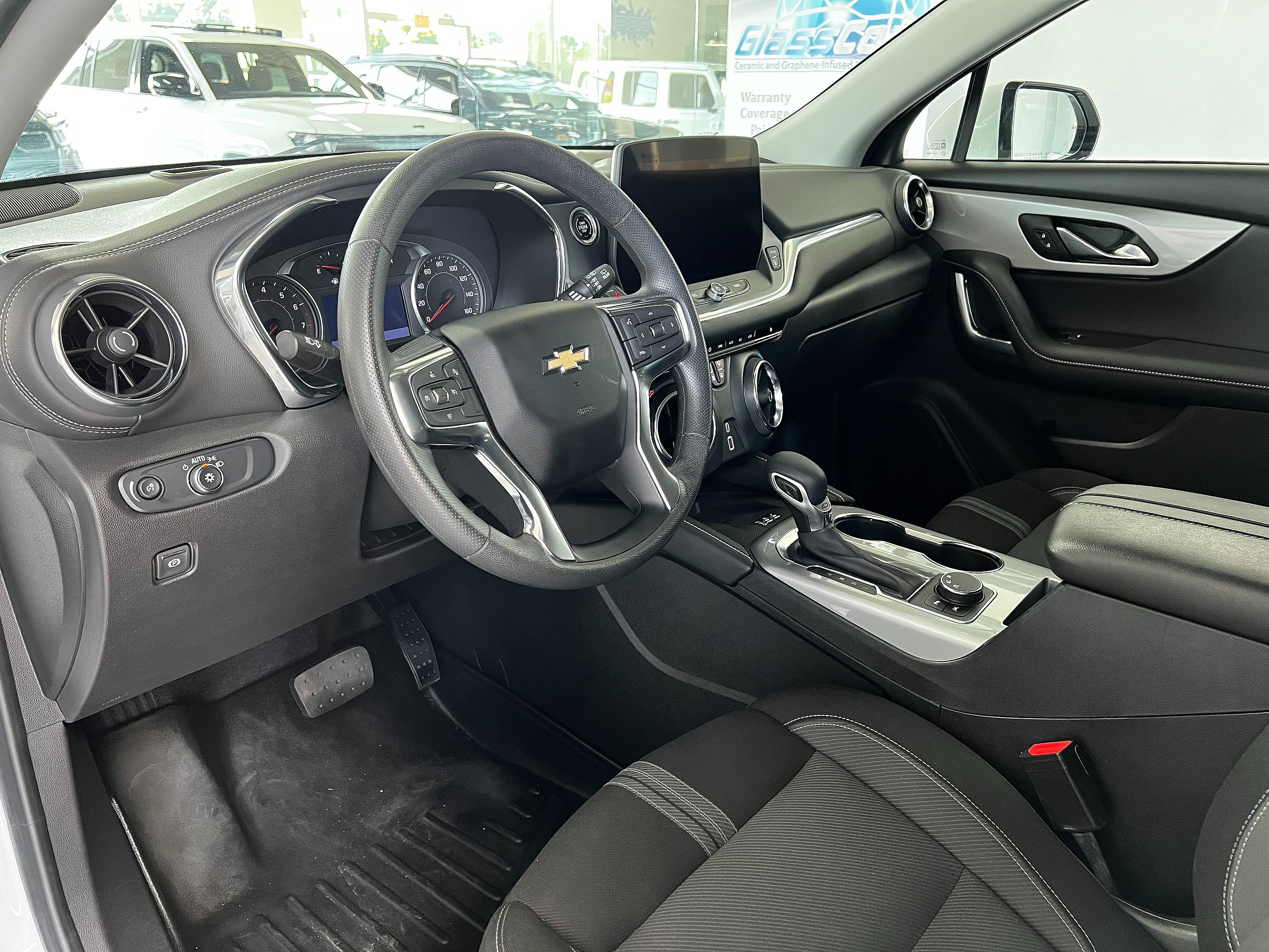 Used 2024 Chevrolet Blazer LT w/ Convenience Package FWD image 9