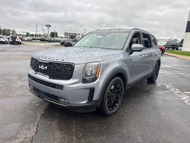 Used 2022 Kia Telluride SX w/ SX Prestige Package AWD/4WD image 3
