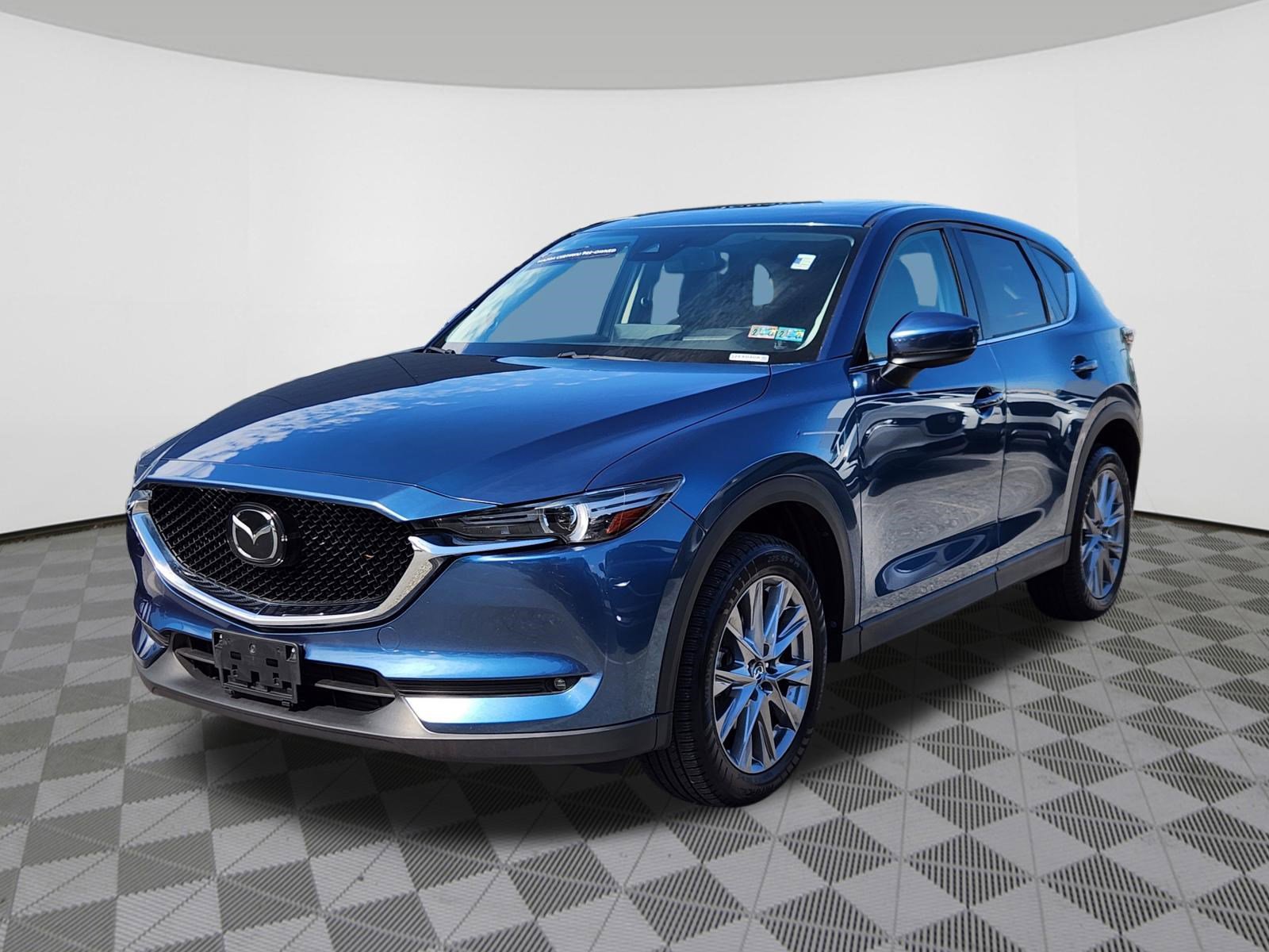 Certified 2021 MAZDA CX-5 Grand Touring Reserve AWD/4WD image 2