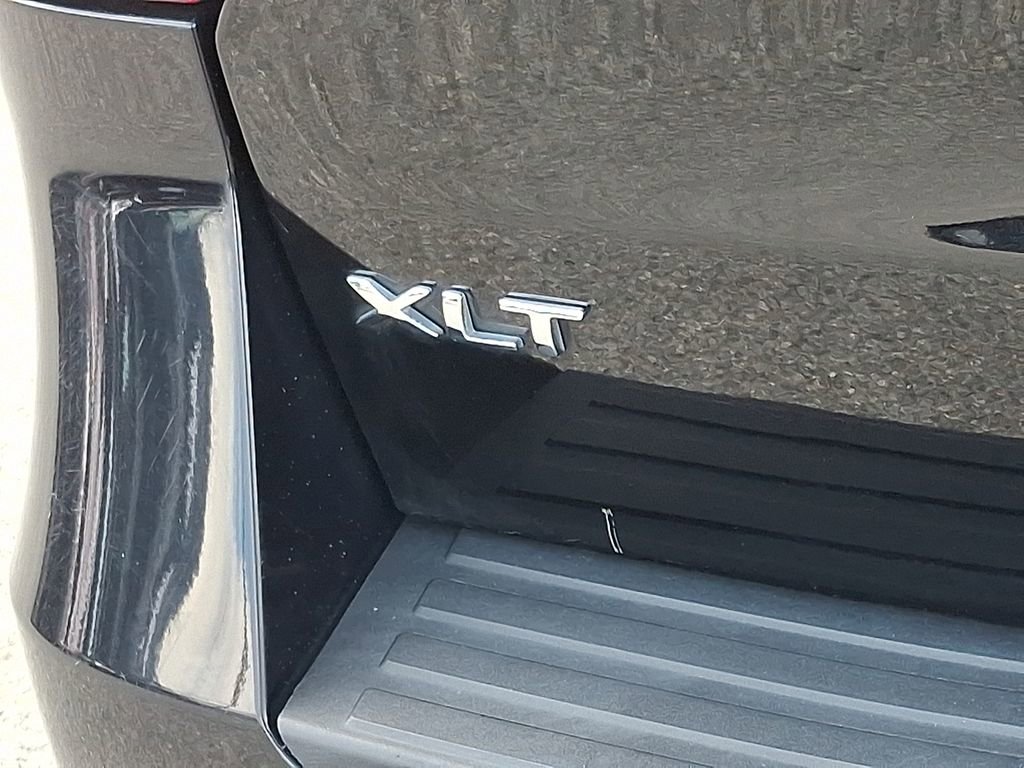 Used 2023 Ford Expedition Max XLT image 34