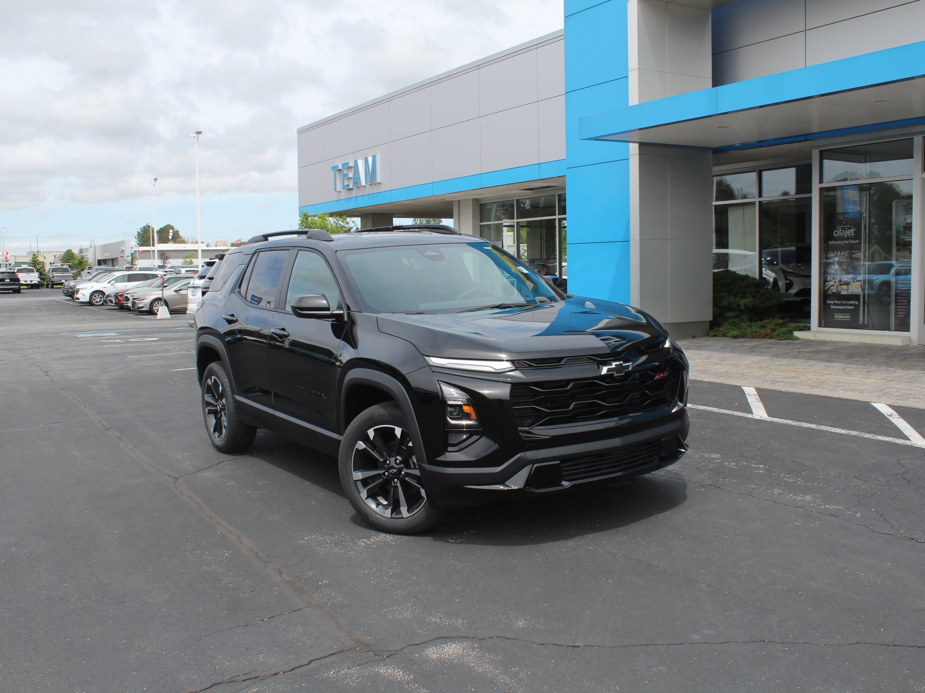 New 2026 Chevrolet Equinox RS AWD/4WD image 2