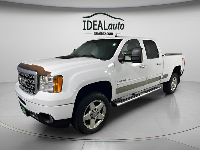 Used 2013 GMC Sierra 2500 Denali w/ Suspension Package, Off-Road image 10