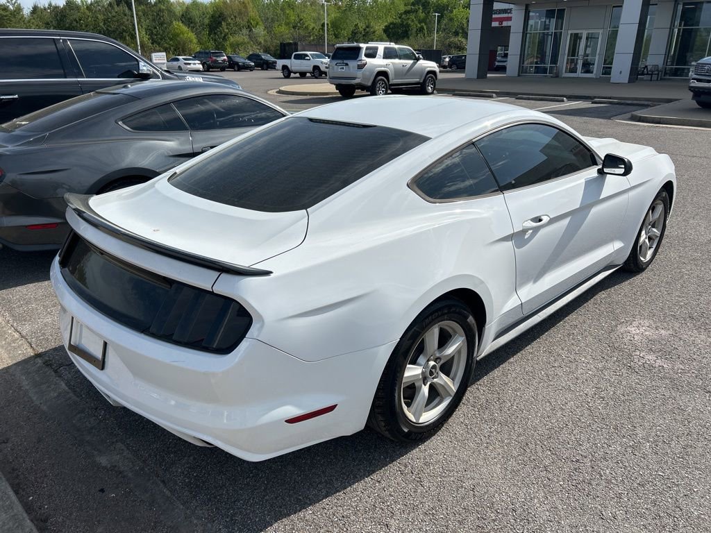 Used 2015 Ford Mustang Coupe image 7