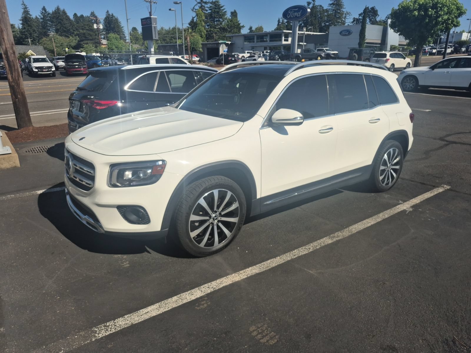 Certified 2021 Mercedes-Benz GLB 250 4MATIC image 1