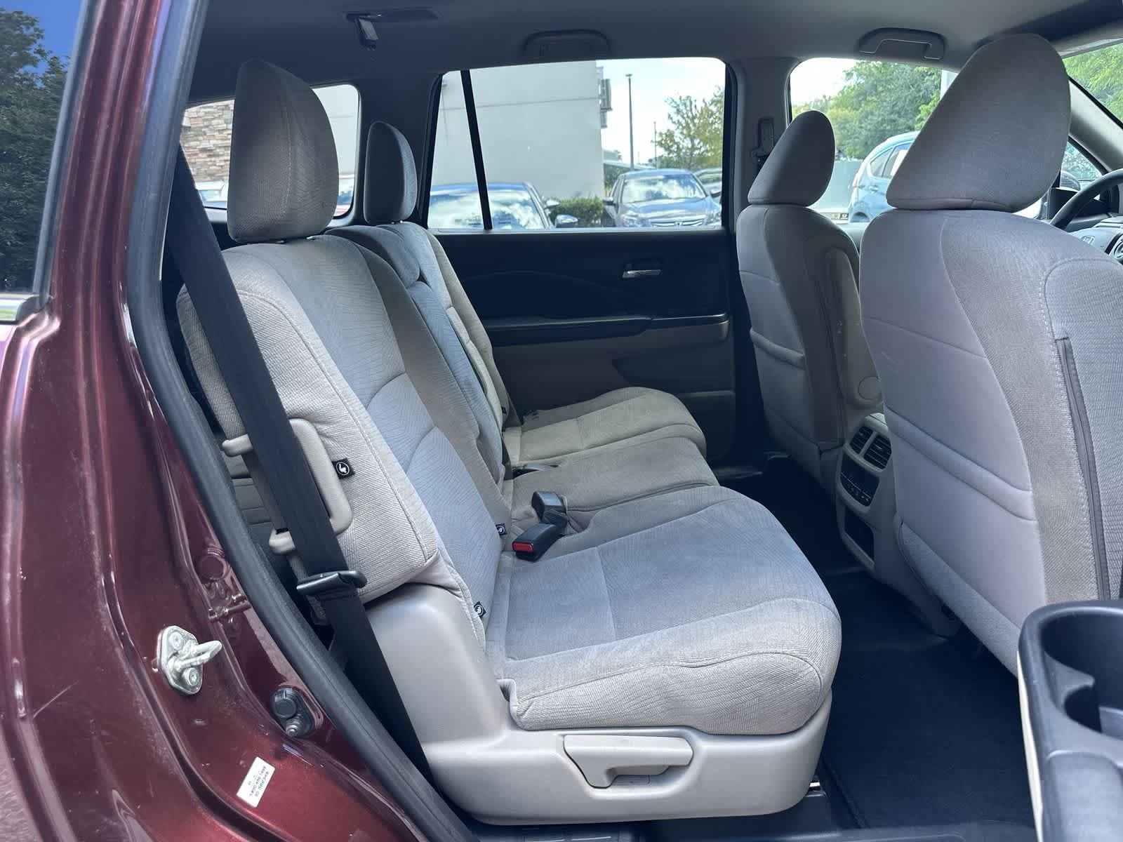 Used 2018 Honda Pilot EX image 16