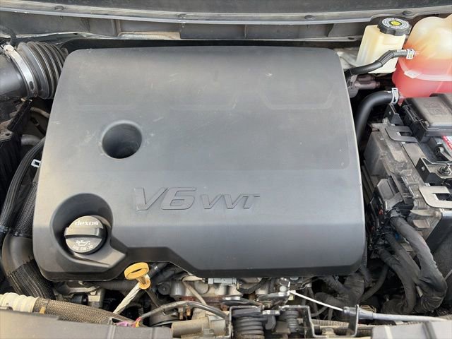 Used 2018 Chevrolet Traverse LT image 23