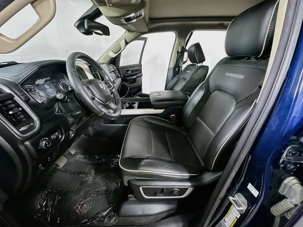 Used 2019 RAM 1500 Laramie AWD/4WD image 17