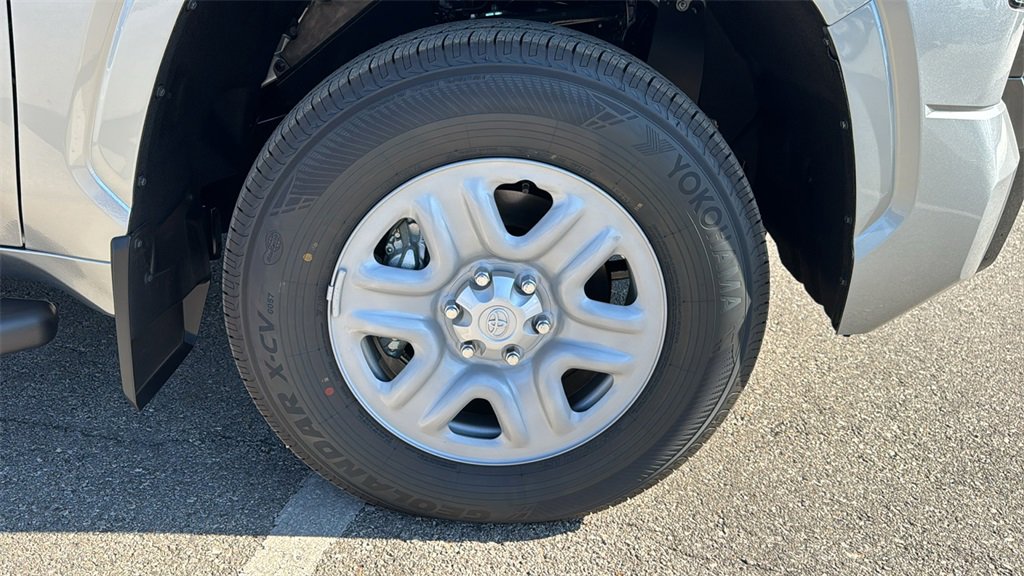 New 2026 Toyota Tundra SR image 12