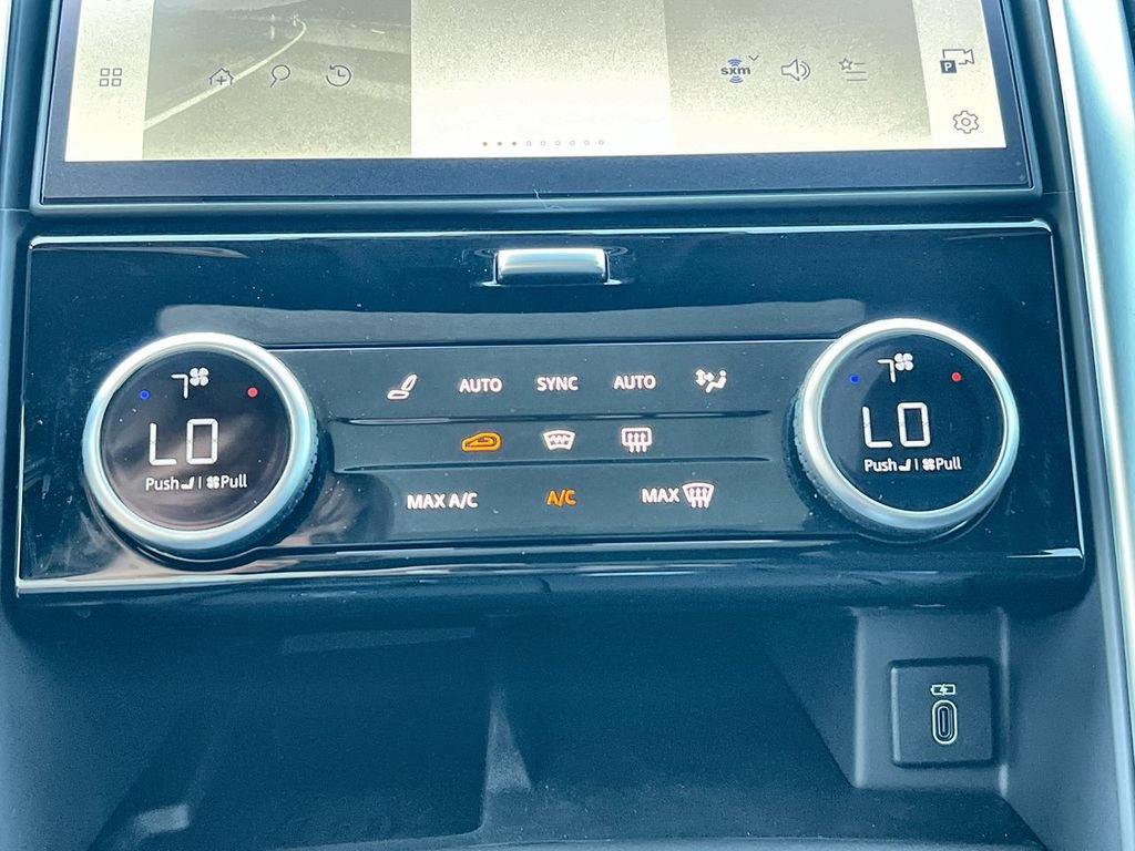 New 2026 Land Rover Discovery S AWD/4WD image 27