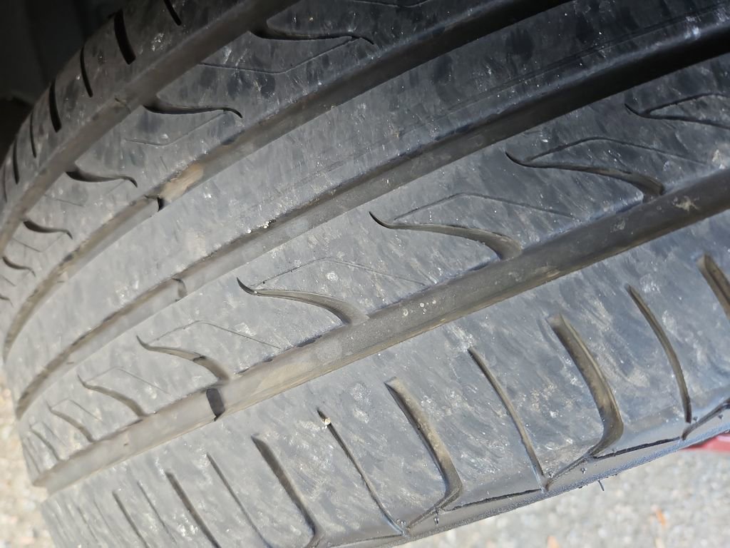 Used 2018 Toyota Camry SE w/ Moonroof Package image 34