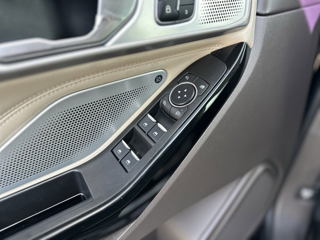 Used 2021 Ford Explorer Platinum w/ Equipment Group 601A image 36