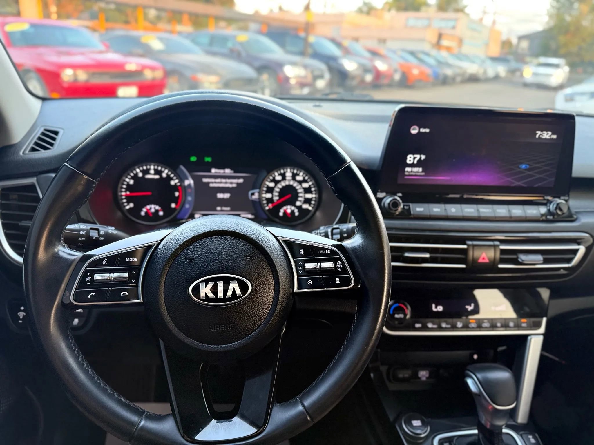 Used 2021 Kia Seltos SX image 26