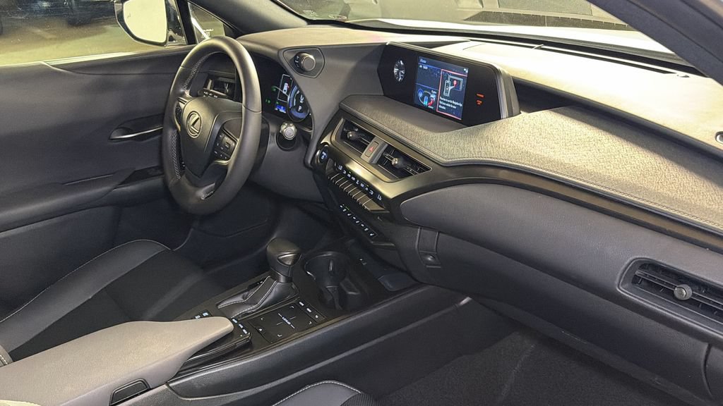 Used 2021 Lexus UX 250h w/ Premium Package AWD/4WD image 11