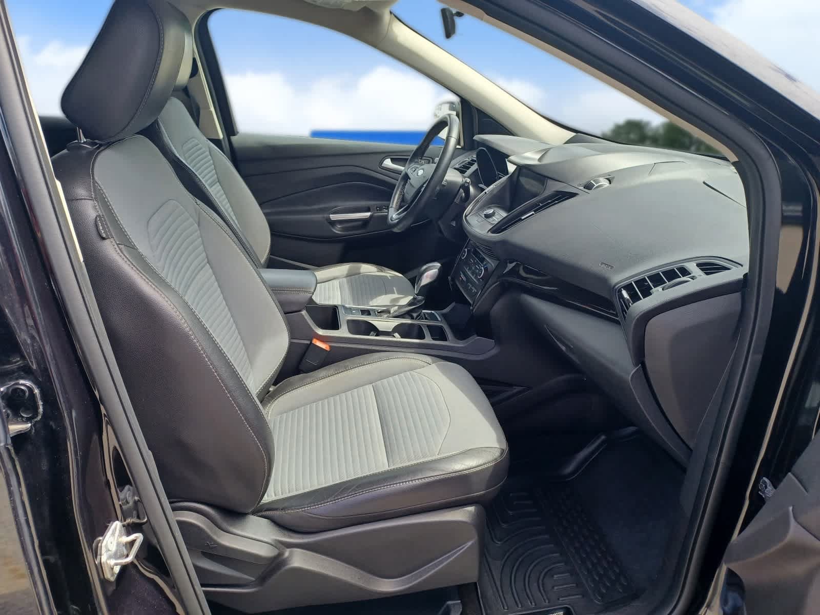 Used 2019 Ford Escape SE AWD/4WD image 16