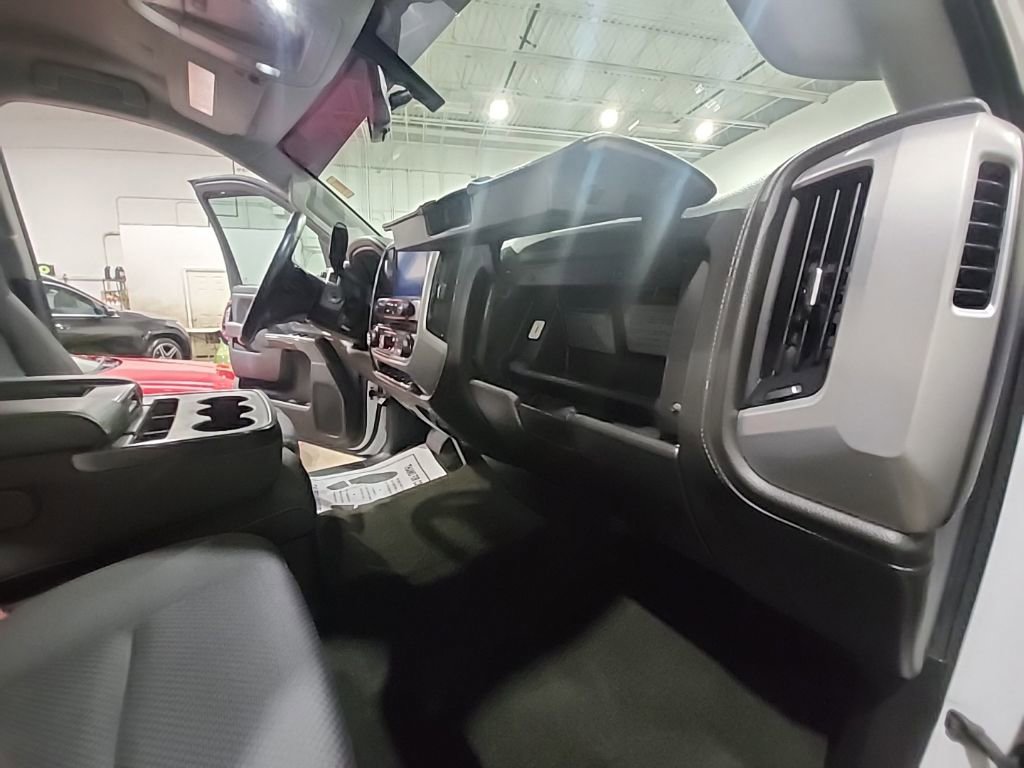 Used 2016 GMC Sierra 2500 SLE w/ SLE Preferred Package AWD/4WD image 15