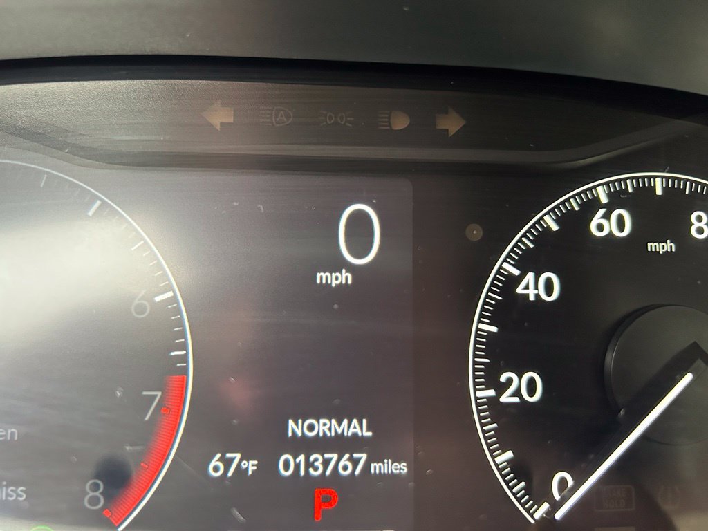 Used 2025 Honda HR-V EX-L image 9