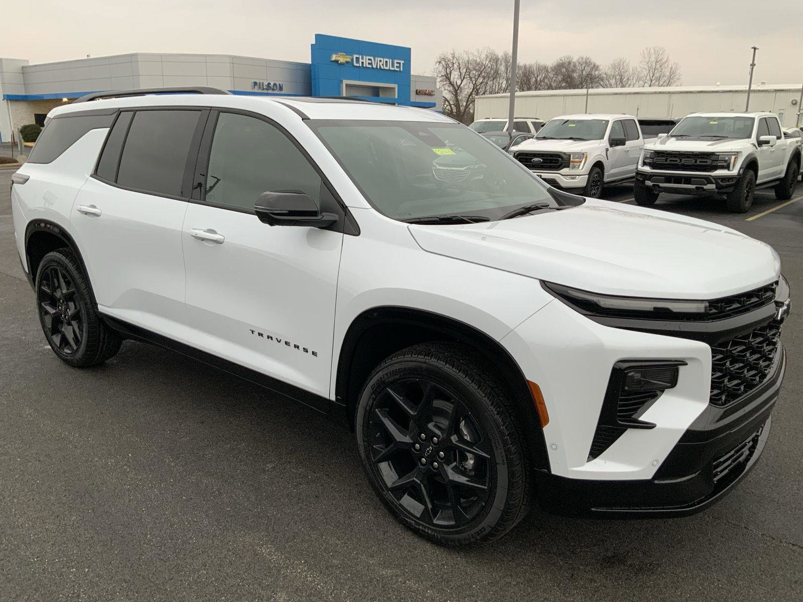 New 2026 Chevrolet Traverse RS w/ LPO, Floor Liner Package image 2