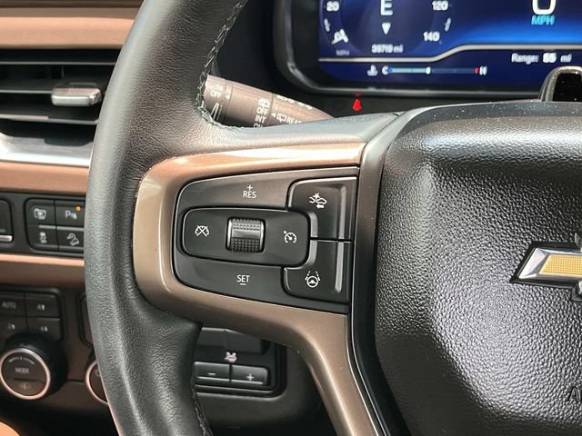 Used 2023 Chevrolet Suburban High Country w/ Advanced Technology Package AWD/4WD image 16