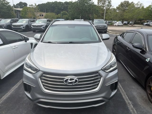 Used 2017 Hyundai Santa Fe SE FWD image 4