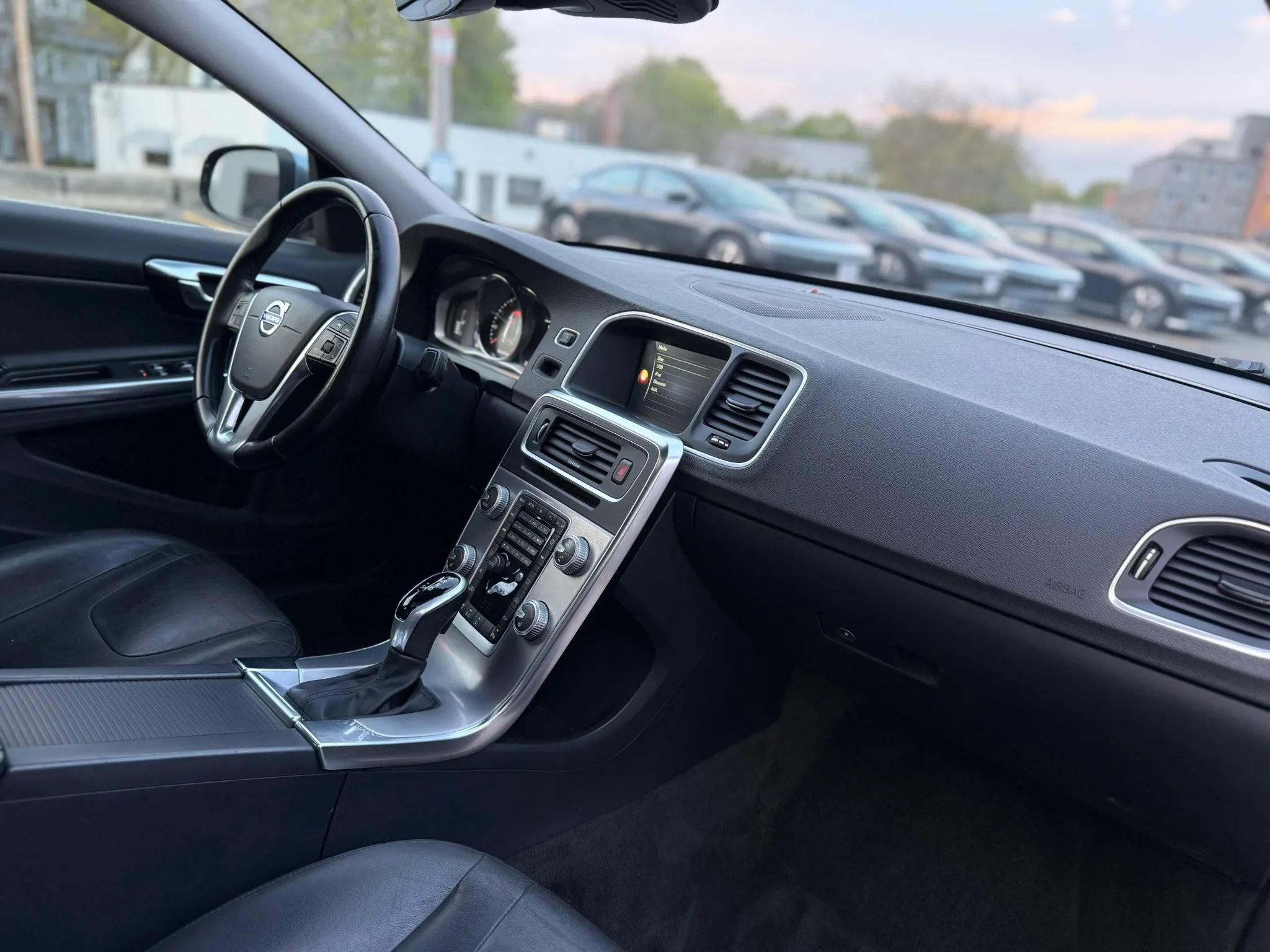 Used 2017 Volvo S60 T5 Inscription FWD image 17